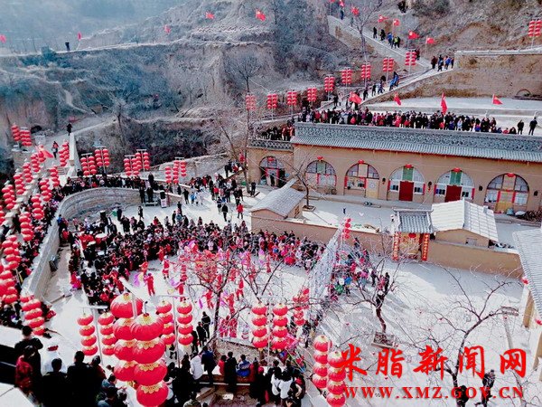 米脂：“红色杨家沟百年扶风寨”春节受热捧